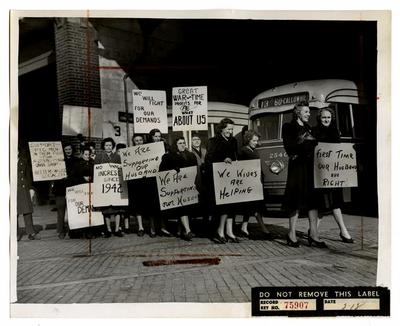  Philadelphia Traction Company strike photographs, 1946