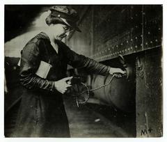 Women in Industry--Railroads [Philadelphia War Photograph Committee]