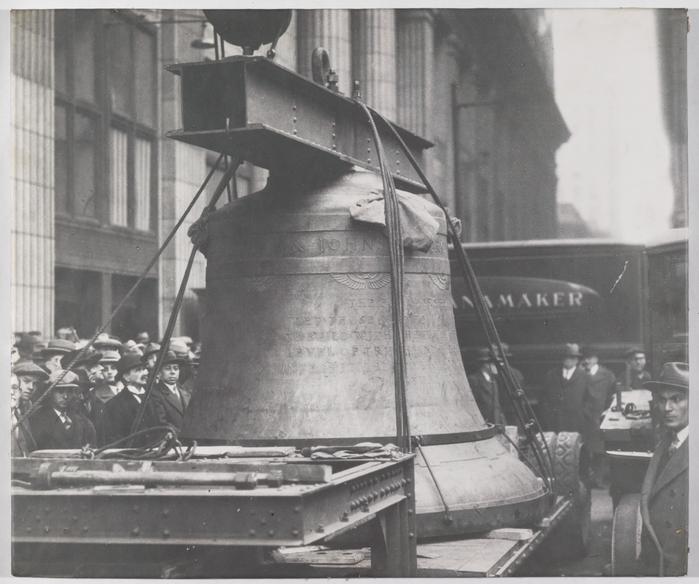 John Wanamaker Memorial Bell [Founder's Bell] photograph, 1926